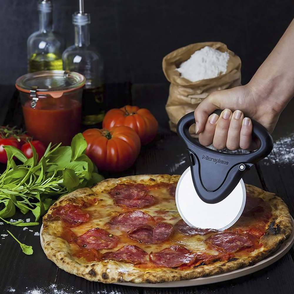 Roulette à pizza Tupperware - coupe-pizza - coupe-pâte